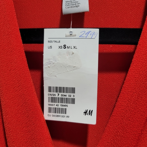 H&M Sleeveless V-Neck Faux Wrap Dress - Picture 10 of 10